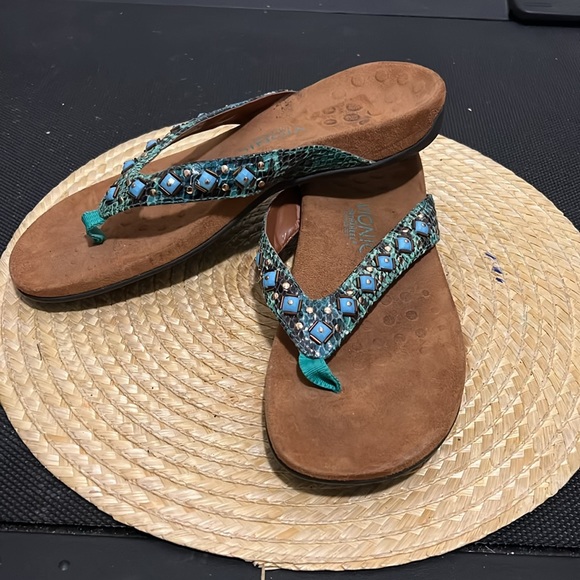 Vionic Slippers  Slide Sandals Size 10 - Picture 2 of 10